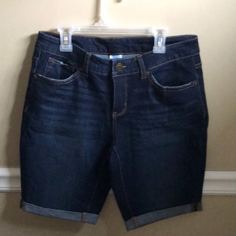 Time and Tru Bermuda Mid-rise slim fit Jean shorts